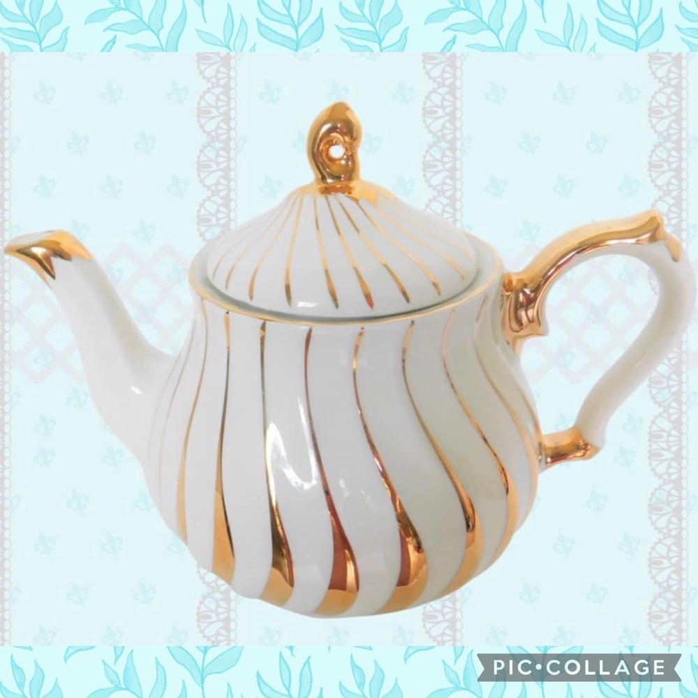 1950s James Sadler England Classic White & Gold Porcelain Teapot